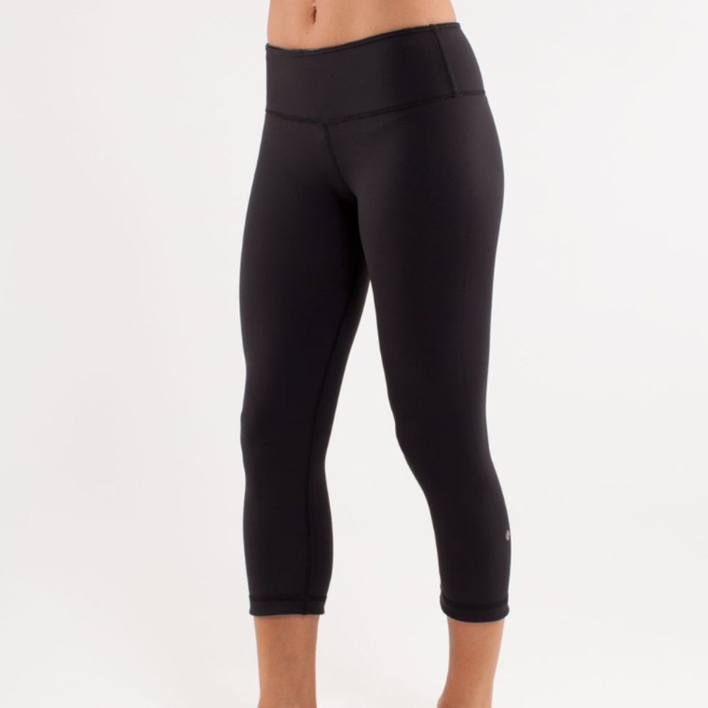 EUC reversible lululemon Wunder Under Crop